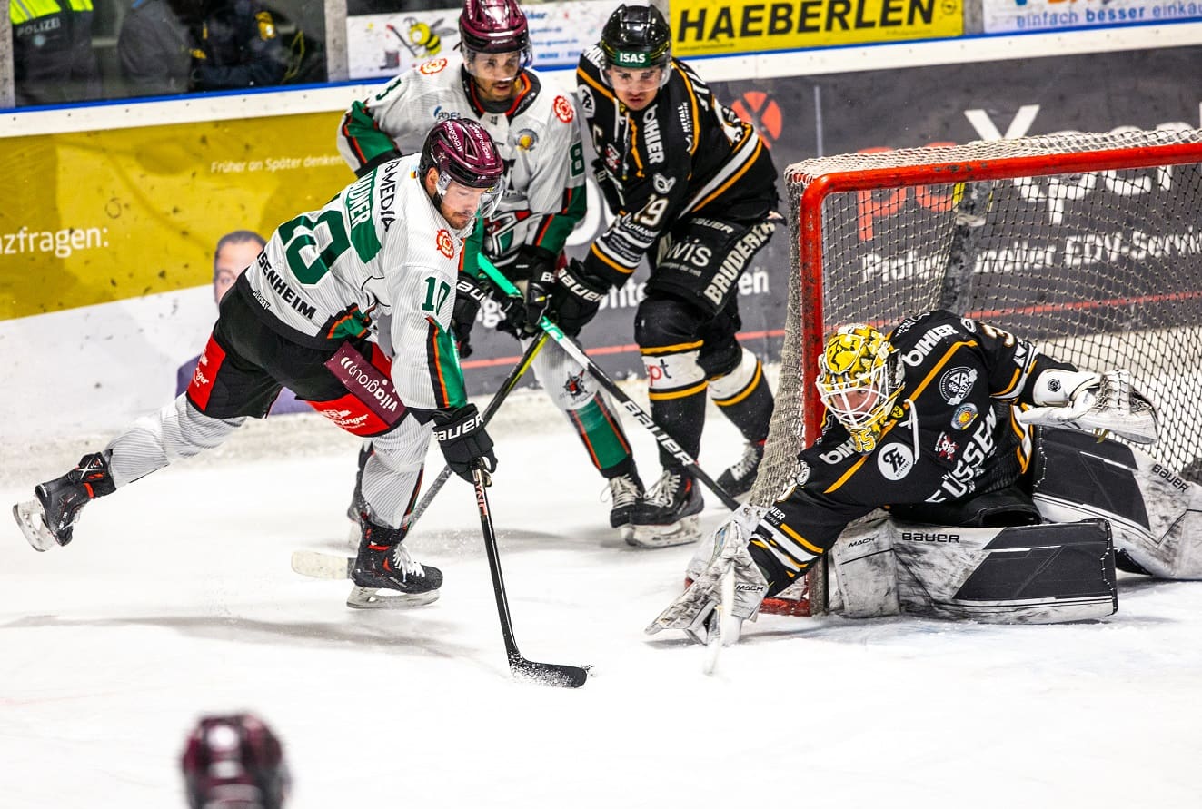 Füssen unterliegt dem Tabellenzweiten aus Rosenheim knapp mit 3:4